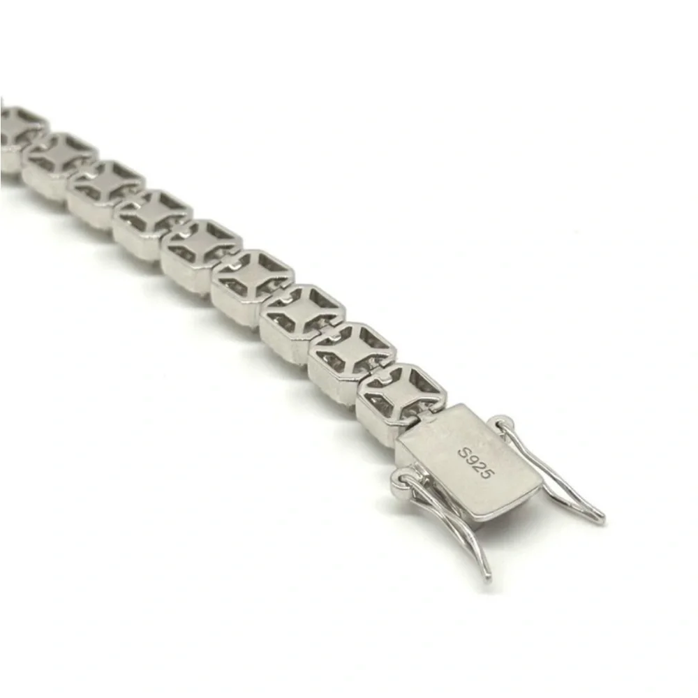 925 Silver, 11.5CTW Ice Cube Moissanite Bracelet - 8.5
